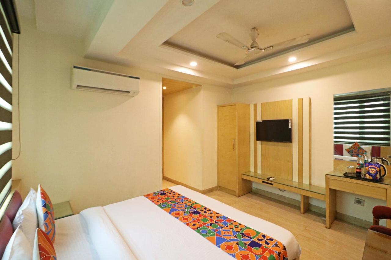 The Mohit Guest House - New Delhi Railway Station - Paharganj Esterno foto